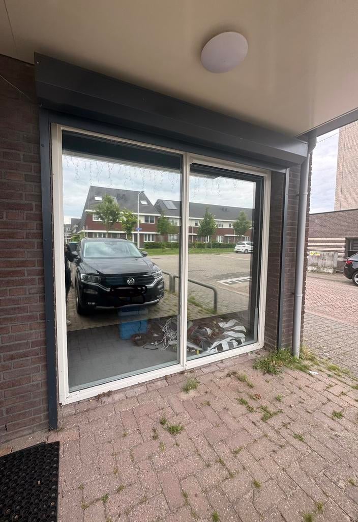 Groot hout kozijn met dubbel glas, Kunststof, Raamkozijn, Ophalen of Verzenden, Zo goed als nieuw