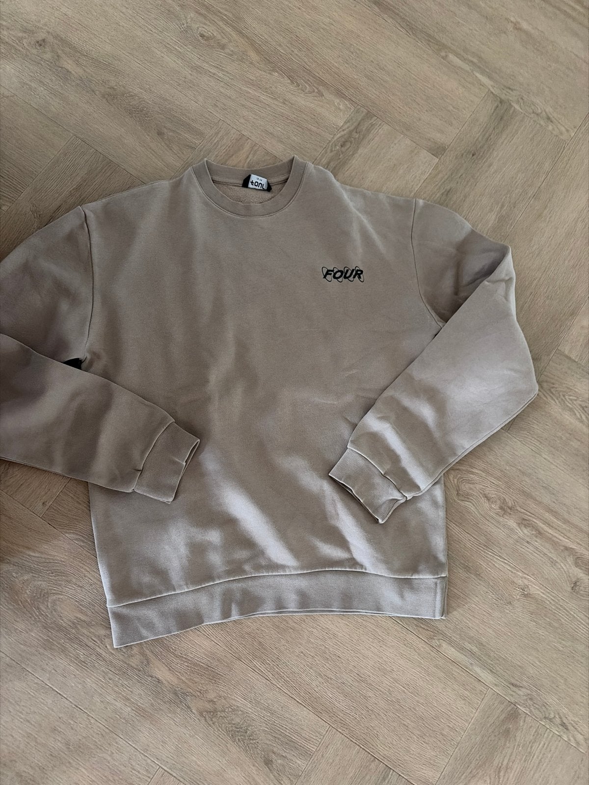 Four trui - maat 16 jaar, Kleding | Heren, Truien en Vesten, Ophalen of Verzenden, Gedragen, Overige maten, Beige