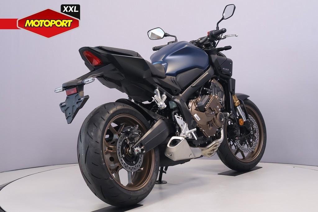 Honda CB 650 R E-CLUTCH, Bedrijf, Naked bike
