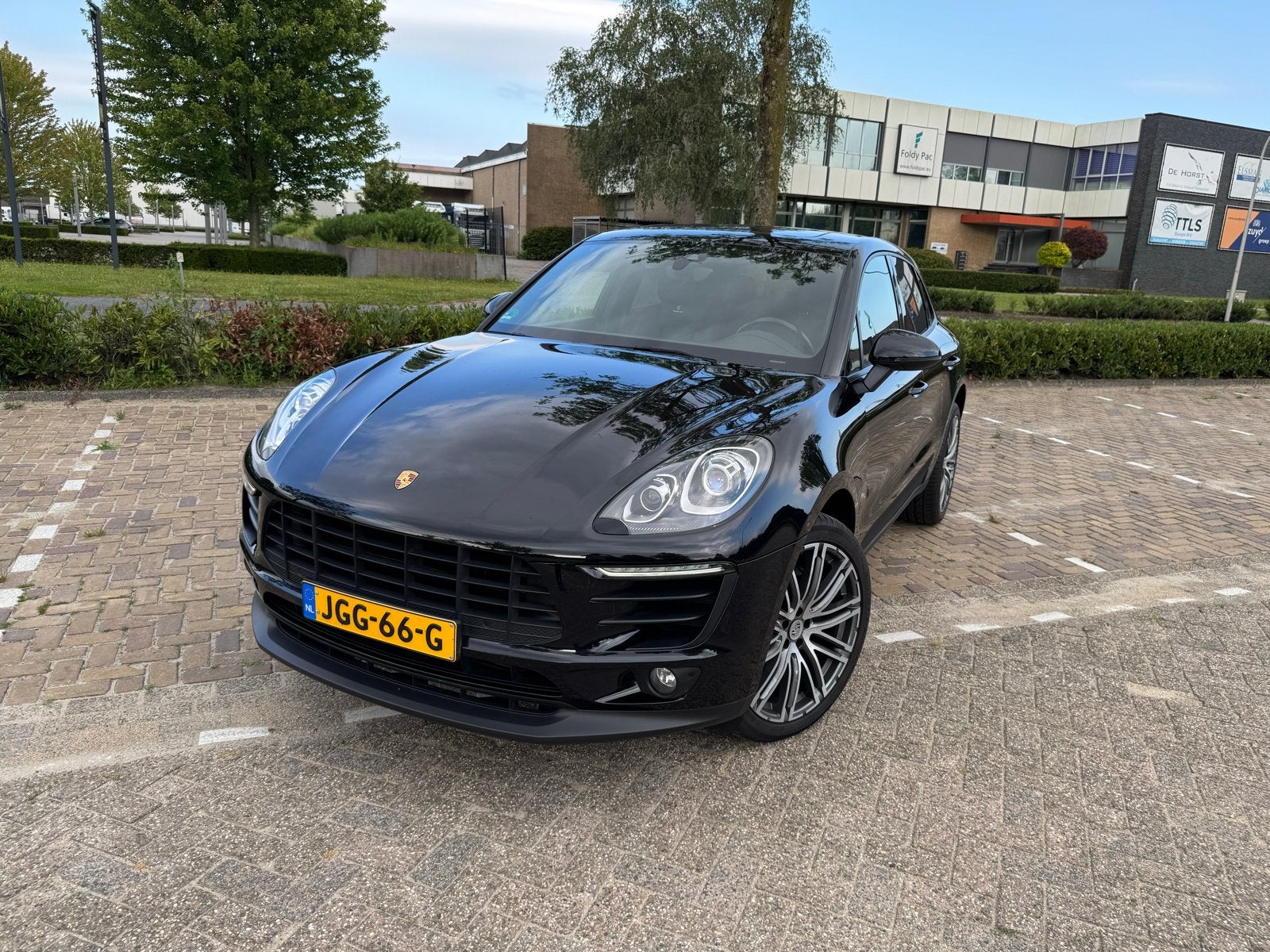 Porsche Macan 2.0 185KW AUT 4WD 2018 Zwart, Auto's, 4 cilinders, Zwart, 14 km/l, Vierwielaandrijving