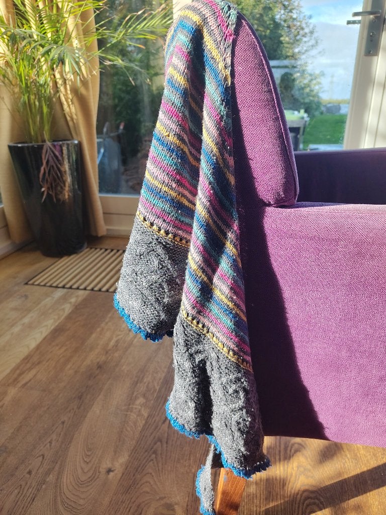 Omslagdoek/ sjaal, Kleding | Dames, Maat 38/40 (M), Ophalen of Verzenden, Sjaal, Onbekend