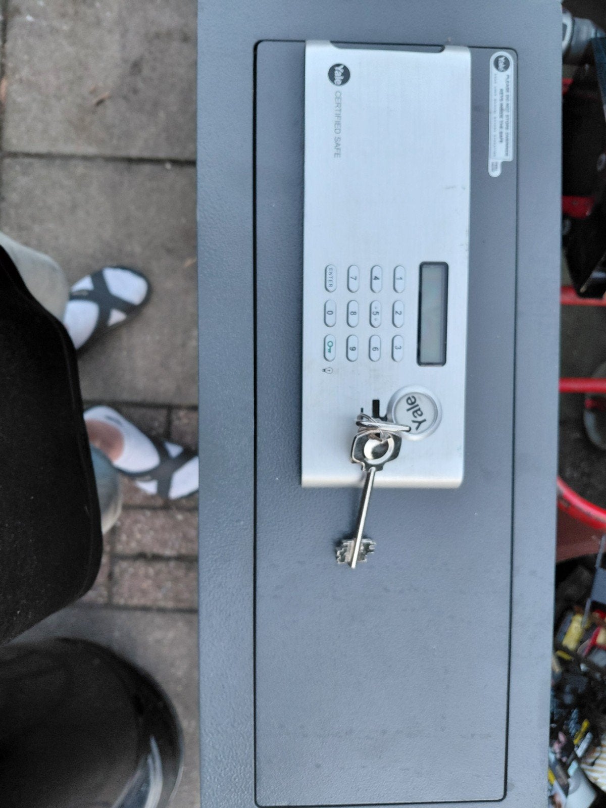 Elektronische Yale mini kluis., Huis en Inrichting, Brandblussers en Brandkasten, Ophalen, Zo goed als nieuw, Brandkast