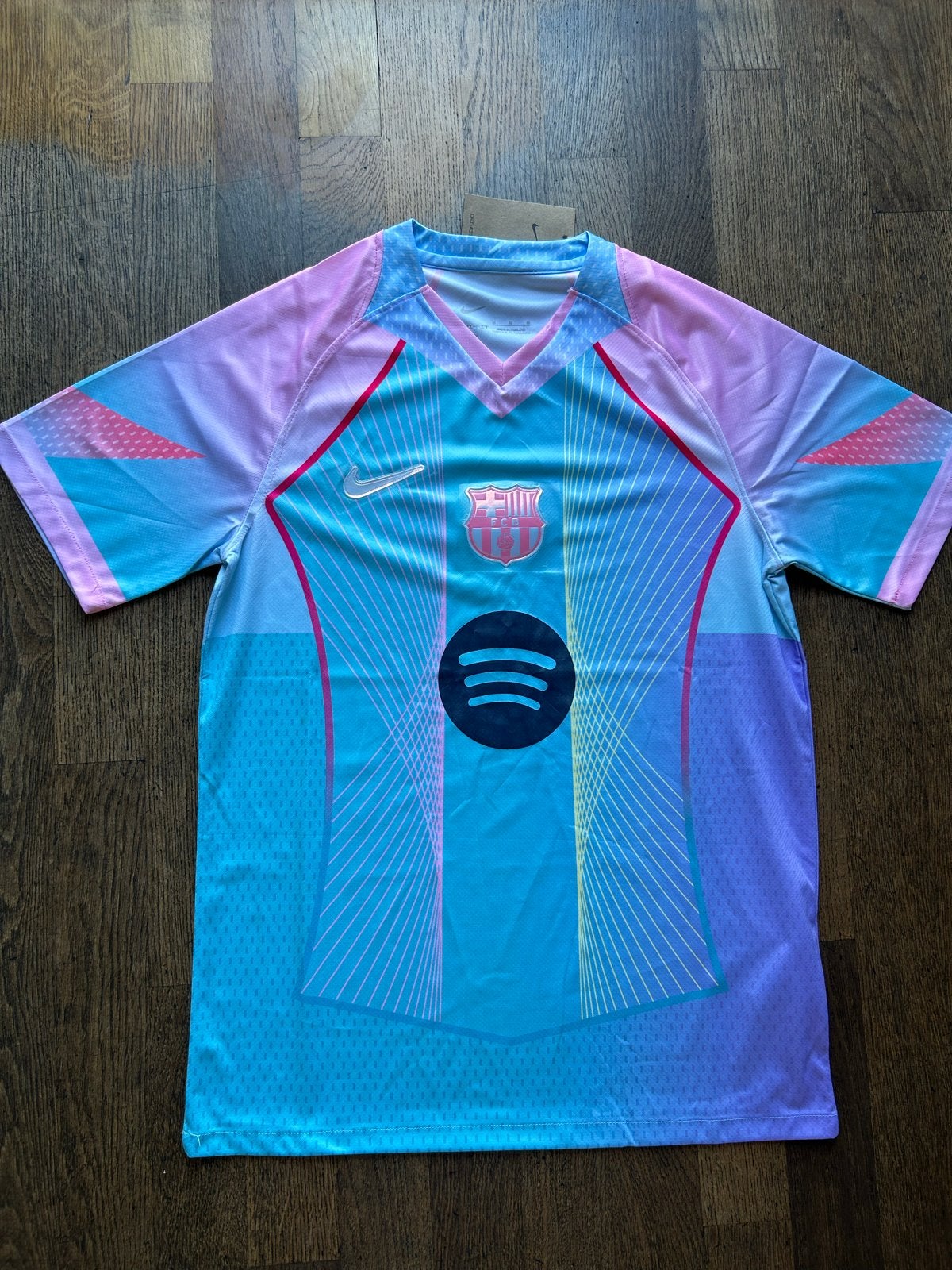 Barcelona nike special edition blauw - Maat M - nieuw, Nieuw, Ophalen of Verzenden, Voetbal, Maat 48/50 (M)