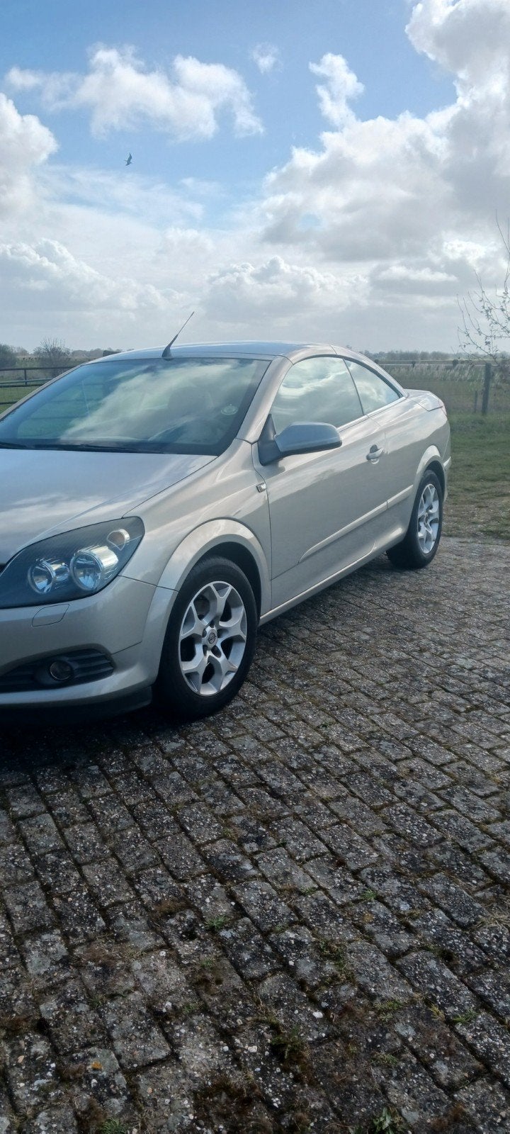 Opel Astra 1.6 16V Twintop 2006 Grijs, Auto's, Opel, Particulier, Astra, Benzine, C, Cabriolet, Handgeschakeld, Origineel Nederlands