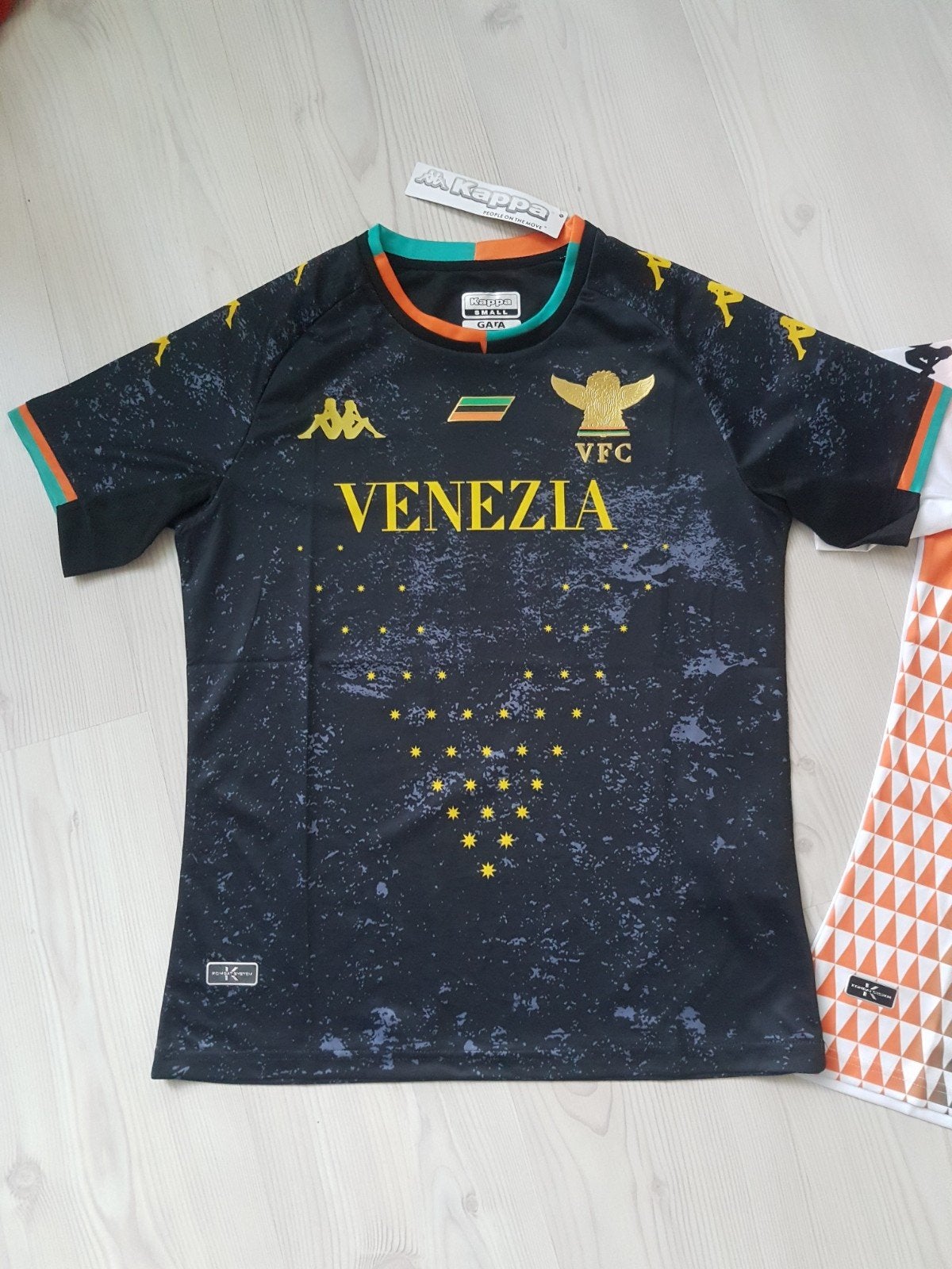 Venezia FC heren voetbalshirt in size large, Ophalen of Verzenden, Zo goed als nieuw, Shirt