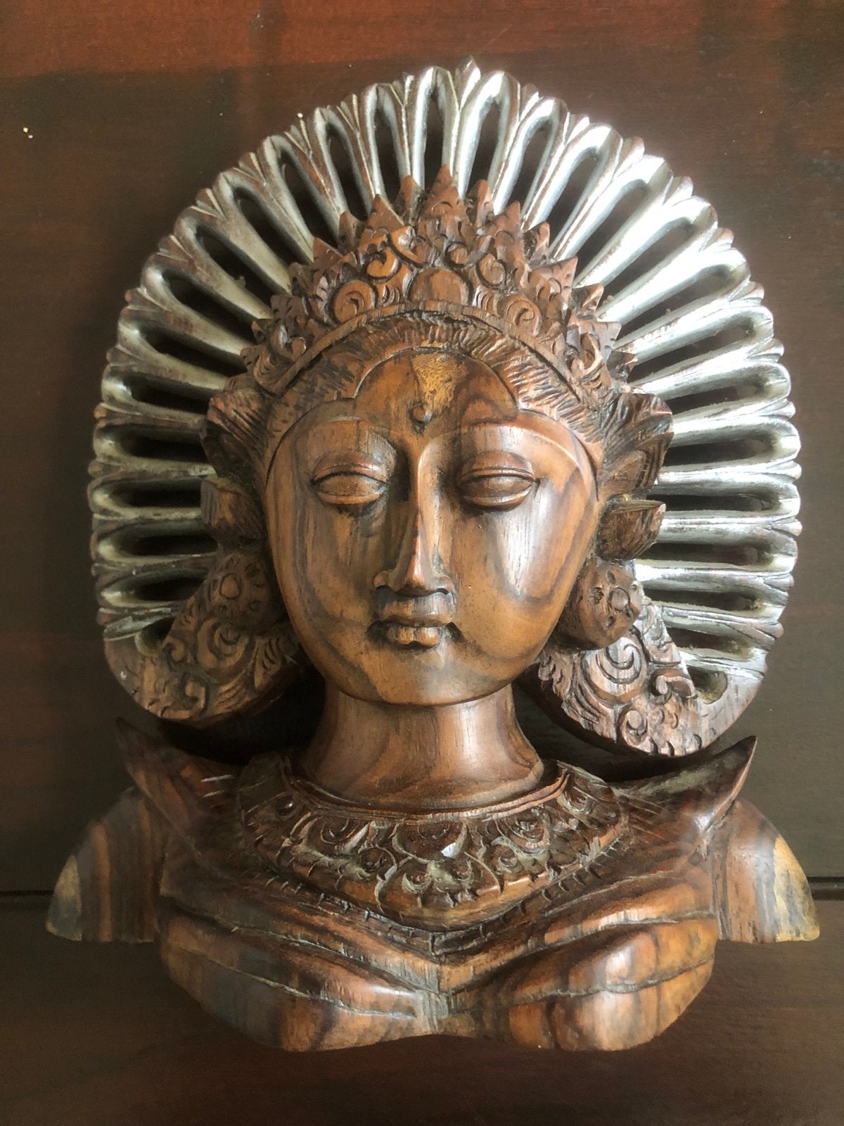 Houten Balinese Buste -27cm Handgesneden, Antiek en Kunst, Buste, Ophalen of Verzenden, Handgemaakt, 20 - 50 cm