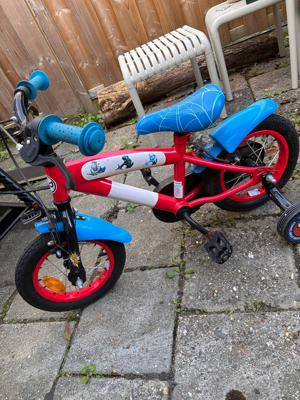 Kinder Spider-Man fietsje met zijwieltjes, Ophalen, Zijwieltjes, Velgrem, 16 tot 20 inch