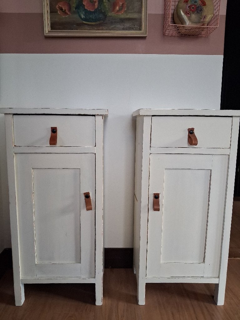Brocante nachtkastjes, Ophalen