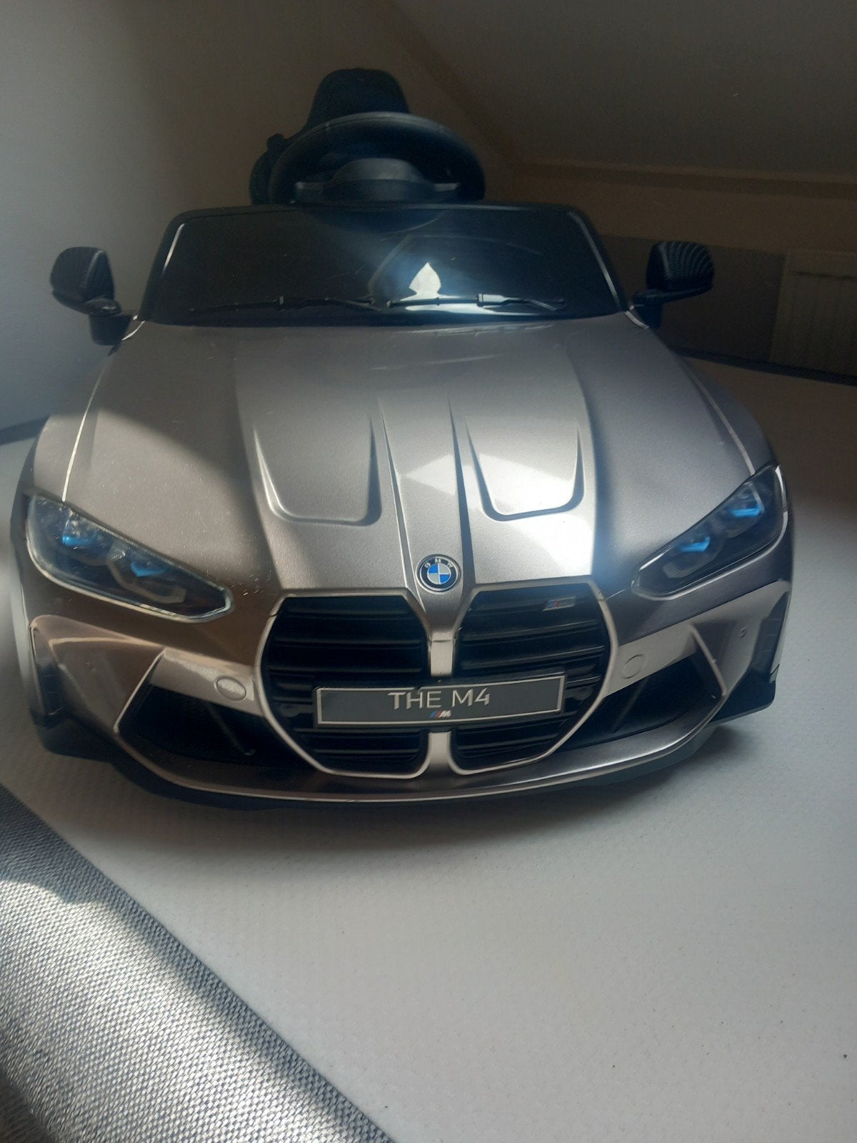 Bmw electrische kinder auto, Ophalen