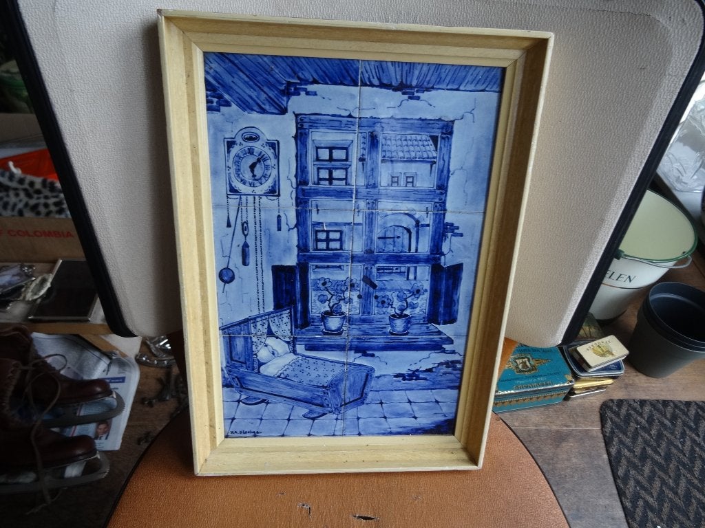 Antiek oud tegeltableau Delfts blauw kamer met wieg en raam, Ophalen