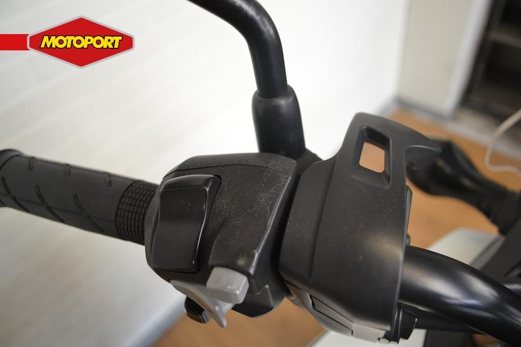 Honda NC 750 X DCT ABS (bj 2015), Motoren, Motoren | Honda, Dorneveld 180-184
B-1731  Zellik, BE, Honda Motor Europe, Bedrijf