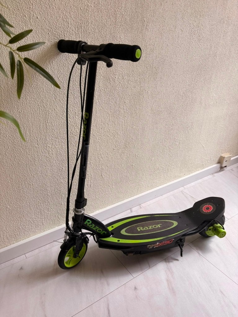 Elektrische Step Razor E90 Power, Fietsen en Brommers, Steps, Zo goed als nieuw, Elektrische step (E-scooter), Ophalen
