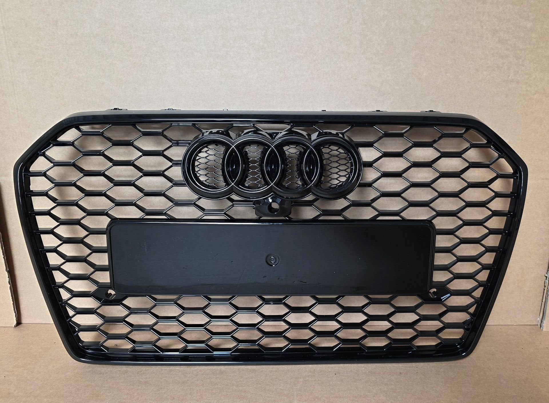 Grill AUDI A6 C7 FACELIFT 4G RS LOOK GRILLE RS6 bj.2014-2018, Auto-onderdelen, Carrosserie en Plaatwerk, -, Voor, Nieuw, Ophalen of Verzenden