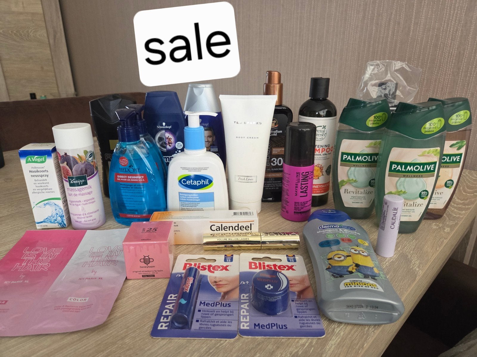 grote partij drogisterij artikelen, shampoo mascara lipgloss, Ophalen of Verzenden, Nieuw, Gehele gezicht