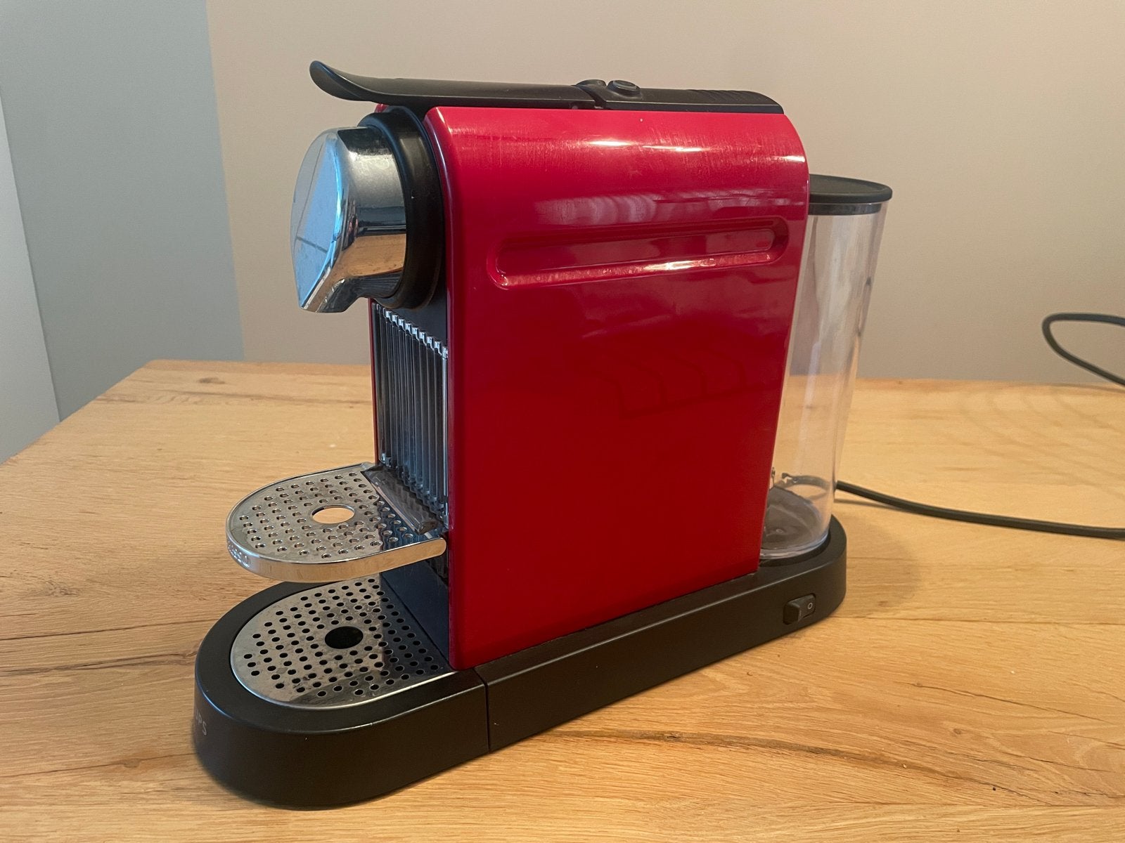 Krups Nespresso Citiz koffiemachine voor reparatie - Rood, Witgoed en Apparatuur, Koffiezetapparaten, Gebruikt, Koffiemachine