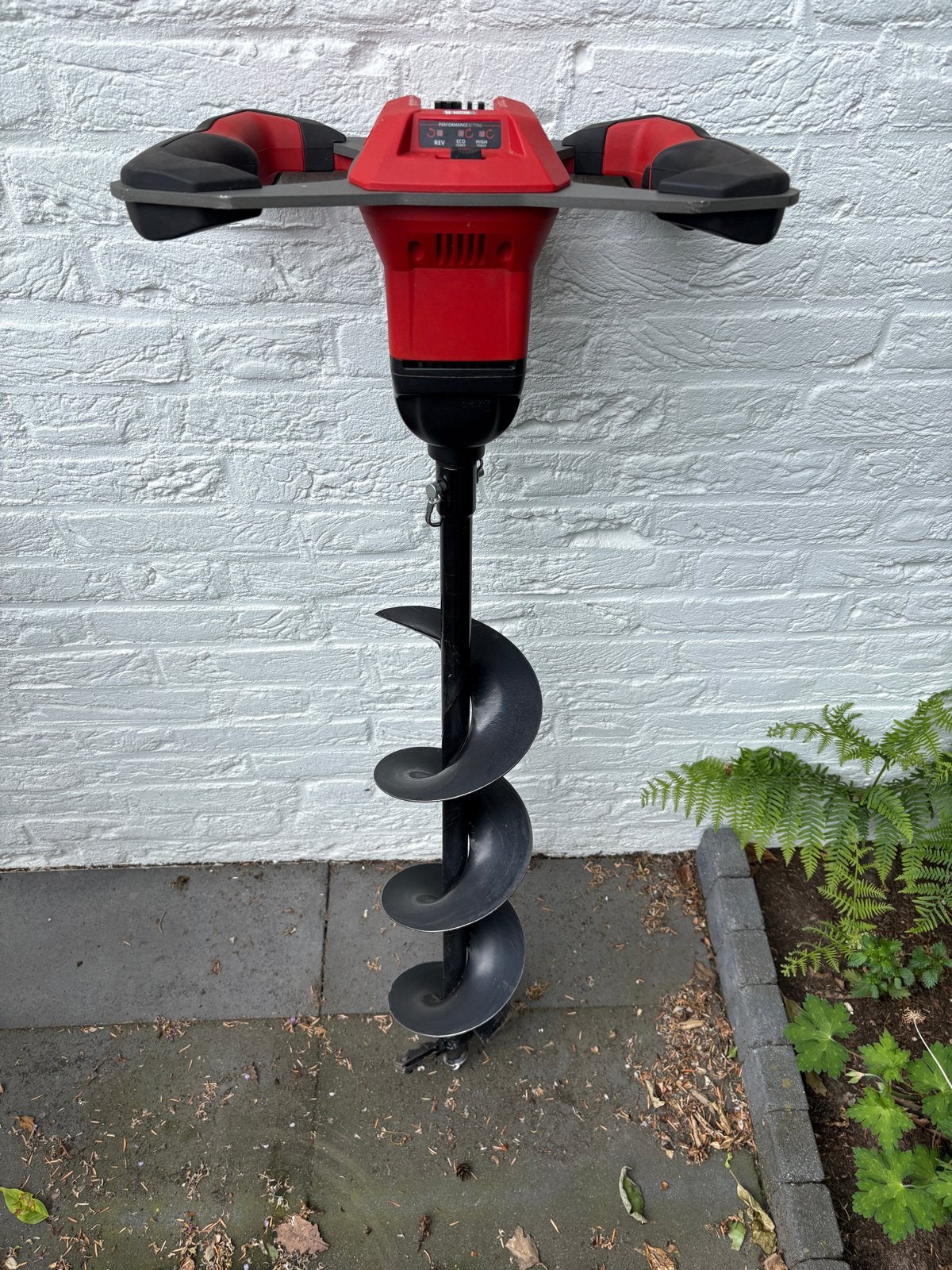 Einhell Accu Grondboor / palenboor met 2.0 Ah Accu, Tuin en Terras, Hand-tuingereedschap, Ophalen, Zo goed als nieuw