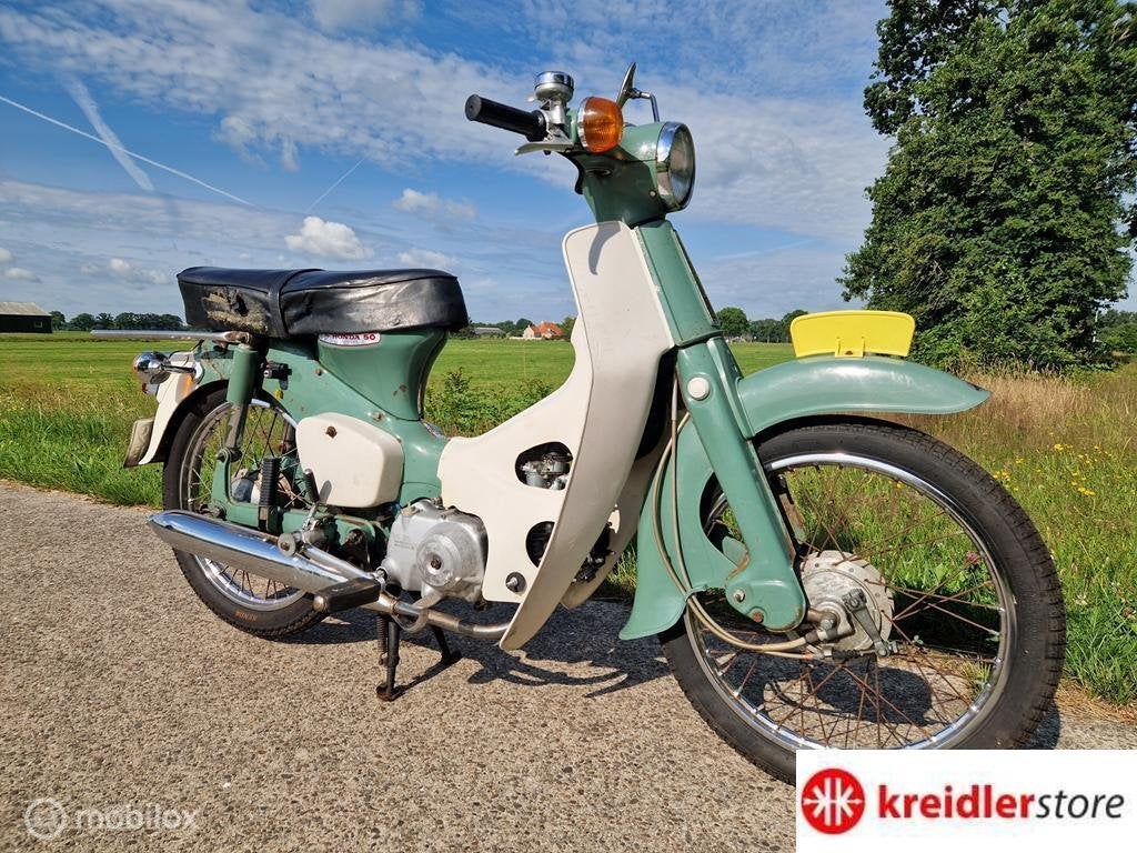 Honda C50 geheel compl. met Bromfiets kenteken bouwjaar 1972, Overige merken, Honda, Honda, 49 cc
