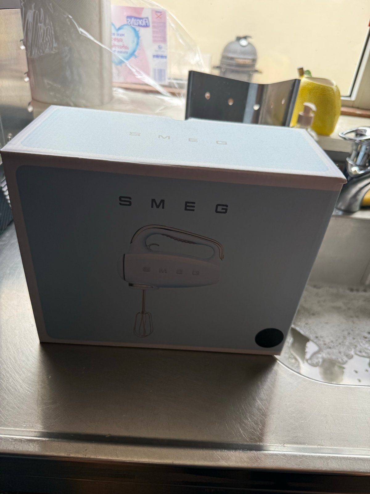 Smeg Handmixer Zwart - Nieuw in Doos, Witgoed en Apparatuur, Ophalen of Verzenden, Nieuw, 3 snelheden of meer