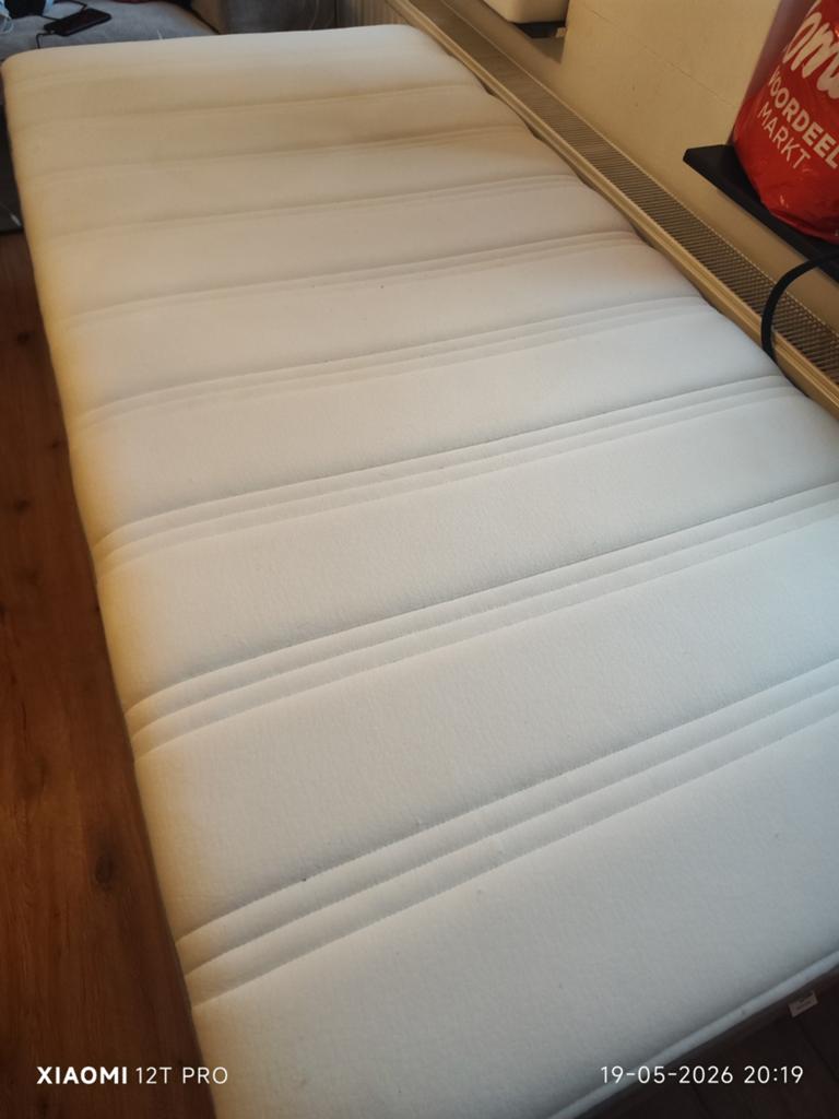 VidaXL matras 90x200 cm - Zo goed als nieuw, 90 cm, Eenpersoons, Ophalen of Verzenden, Zo goed als nieuw