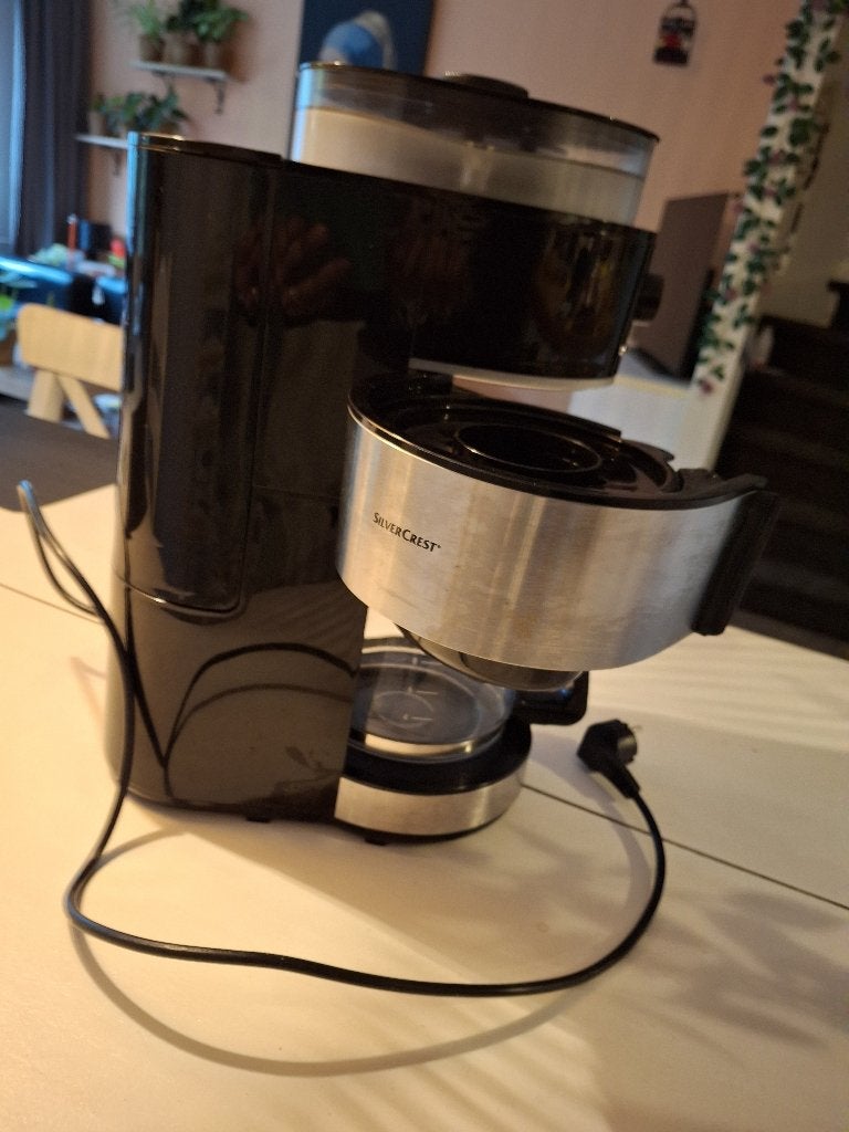 Koffiezetapparaat bonenmaler Silvercrest, Witgoed en Apparatuur, Ophalen, Afneembaar waterreservoir, Gebruikt, Koffiemachine
