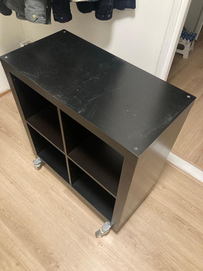 IKEA Kallax kast met 4 vakken en zwenkwielen, Ophalen, Gebruikt