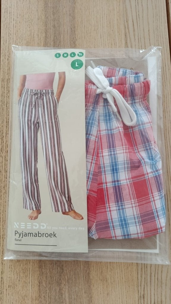 Nieuwe geruite pyjamashort (M), Kleding | Dames, NEEDDO, Ophalen of Verzenden, Nieuw, Maat 38/40 (M)