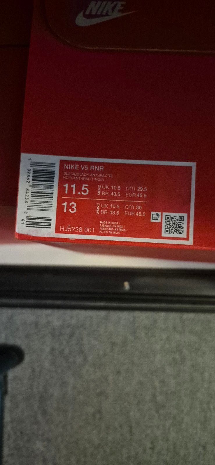 Nike V5 RNR Zwarte Sneakers - Maat 45.5, Zwart, Nike, Ophalen of Verzenden, Sneakers of Gympen