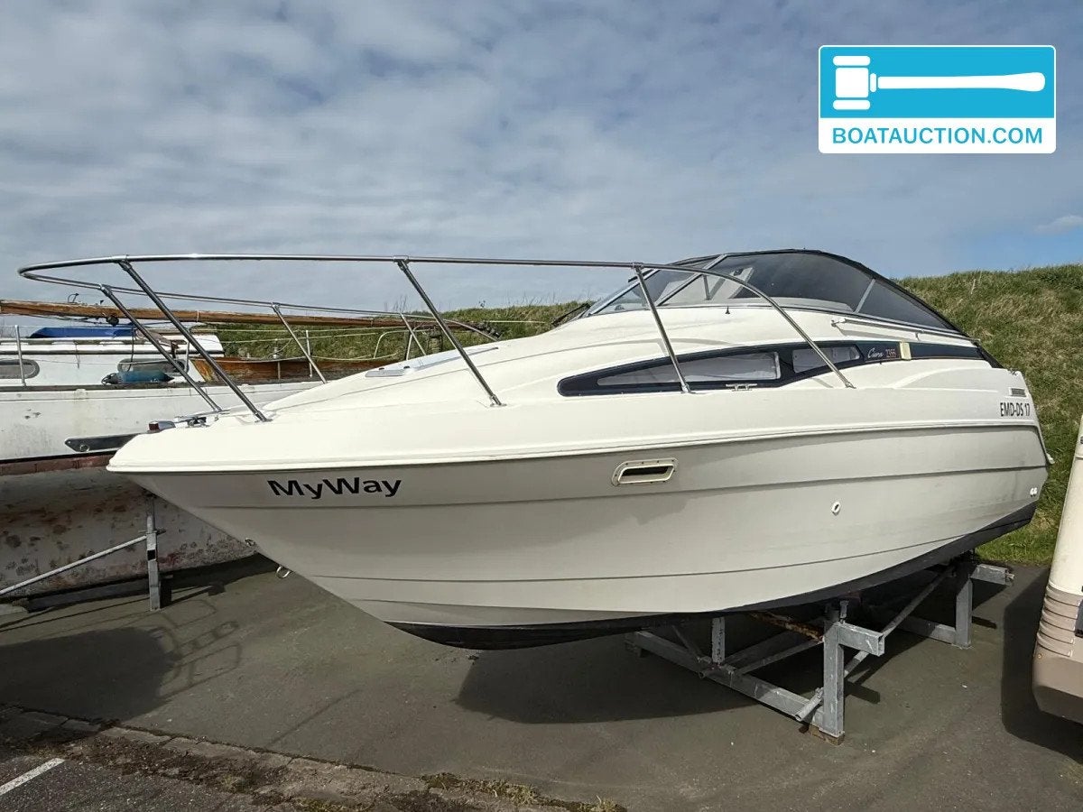 Bayliner 2355, 3 m, Gebruikt, Binnenboordmotor, Kussenset
