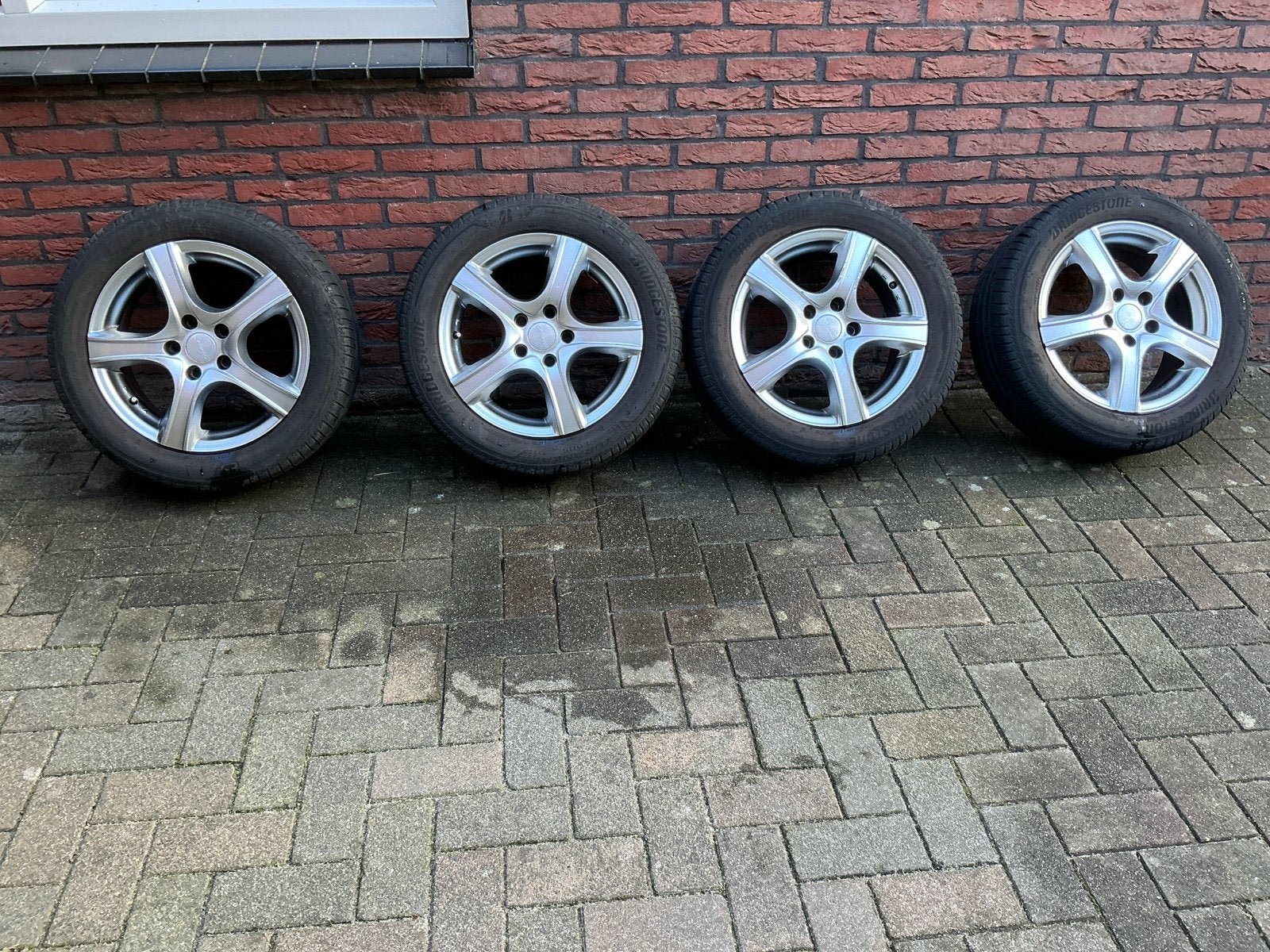 Bridgestone 16” banden met alu MAK velgen 5*112, Ophalen, Gebruikt, 16 inch, Banden en Velgen