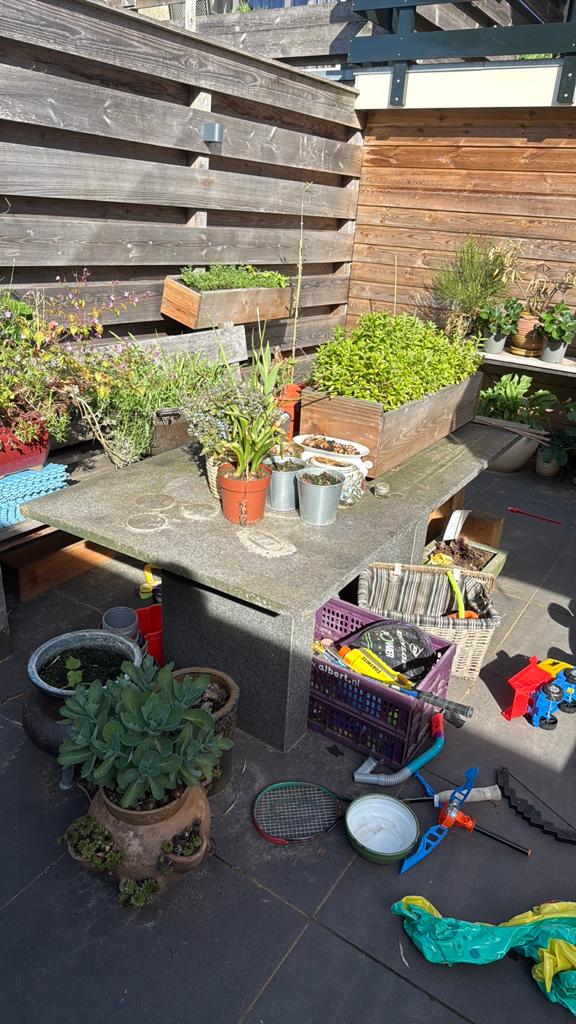 Natuurstenen tuintafel, Tuin en Terras, Ophalen of Verzenden, Zo goed als nieuw, Overige materialen