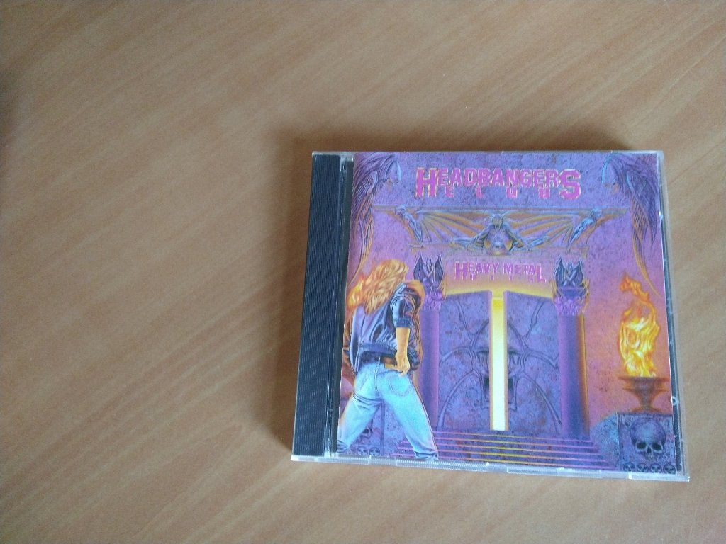 CD Headbanger's Club. Heavy Metal Hits, Ophalen of Verzenden, Zo goed als nieuw, Poprock