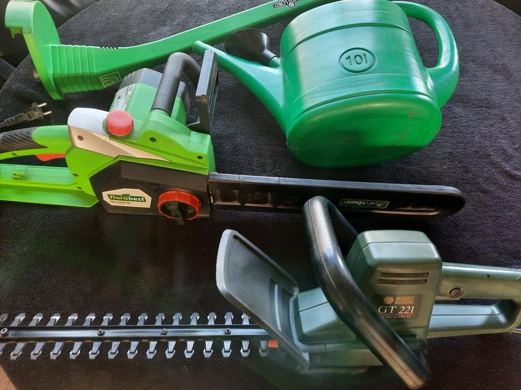 Tuingereedschap set: heggenschaar, kettingzaag, kantmaaier, Ophalen of Verzenden, Gebruikt, Overige soorten, Florabest, Black & Decker