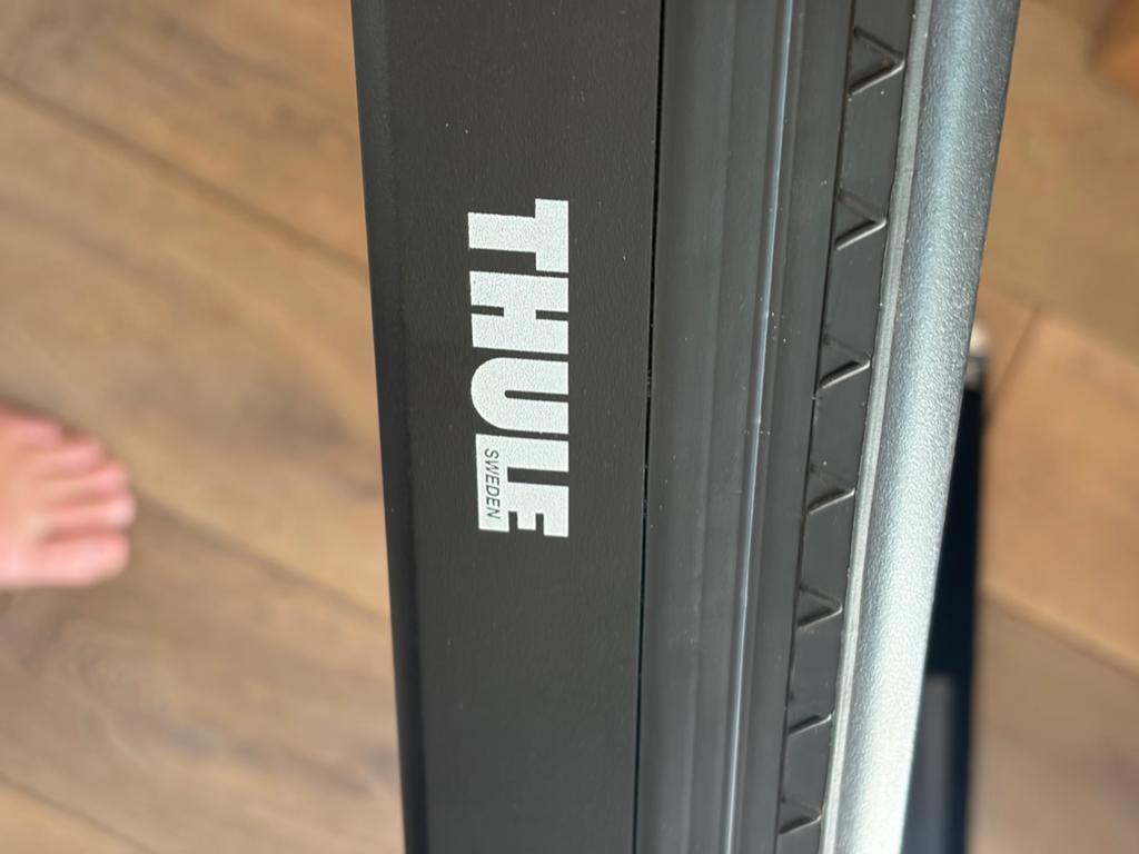 Thule WingBar Edge 86cm dakdragers, Auto diversen, Dakdragers, Ophalen, Zo goed als nieuw