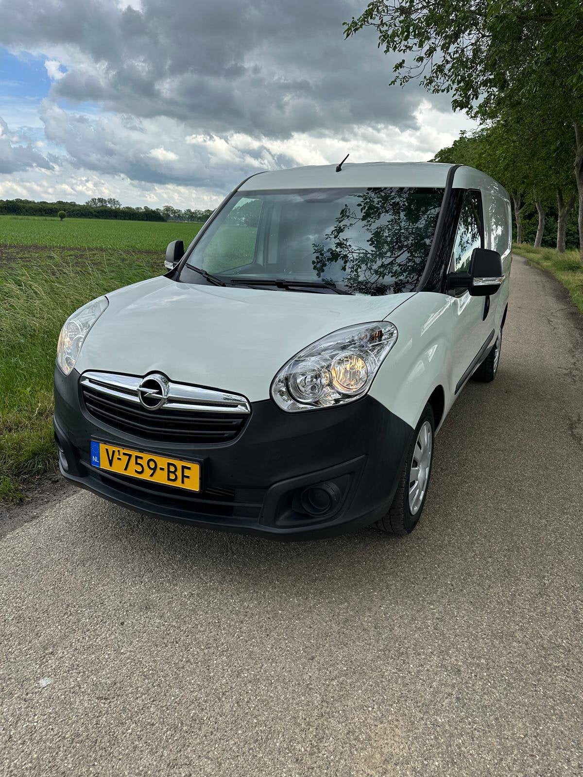 Opel Combo 1.3 D 66KW 2016, Auto's, 1360 kg, 4 cilinders, Origineel Nederlands, Bedrijf