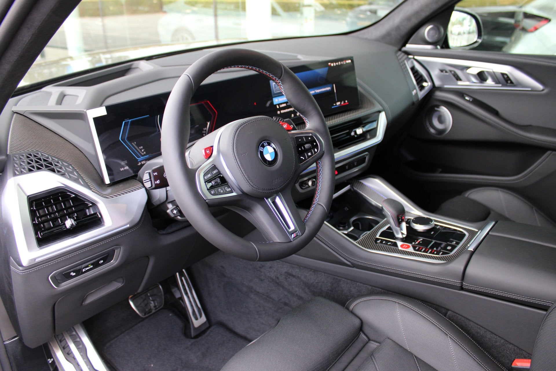 BMW XM PHEV 50e / Trekhaak / M Multifunctionele Stoelen / Bo, Auto's, BMW, Automaat, Zwart, Bruin, 23 km/l