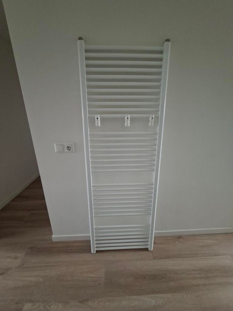 Plieger radiator 600x1700 met IMI-Heimeier kraan, Ophalen, Gebruikt, Radiator, 60 tot 150 cm