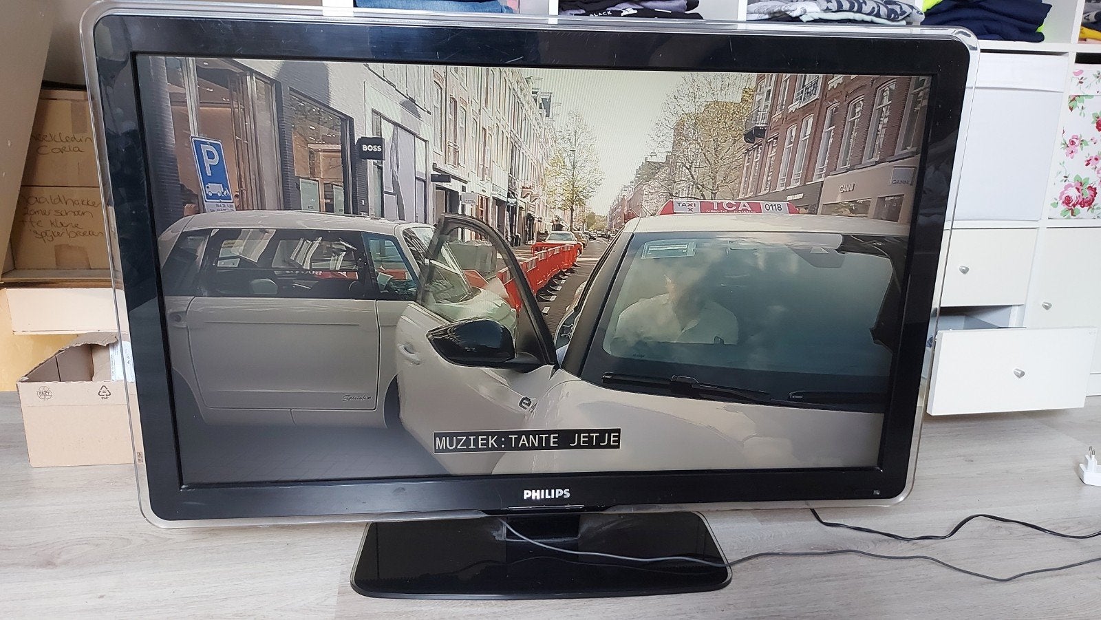 Gratis Philips TV - 42 in het, ideaal voor slaapkamer, Ophalen, Philips, 50 Hz, HD Ready (720p)