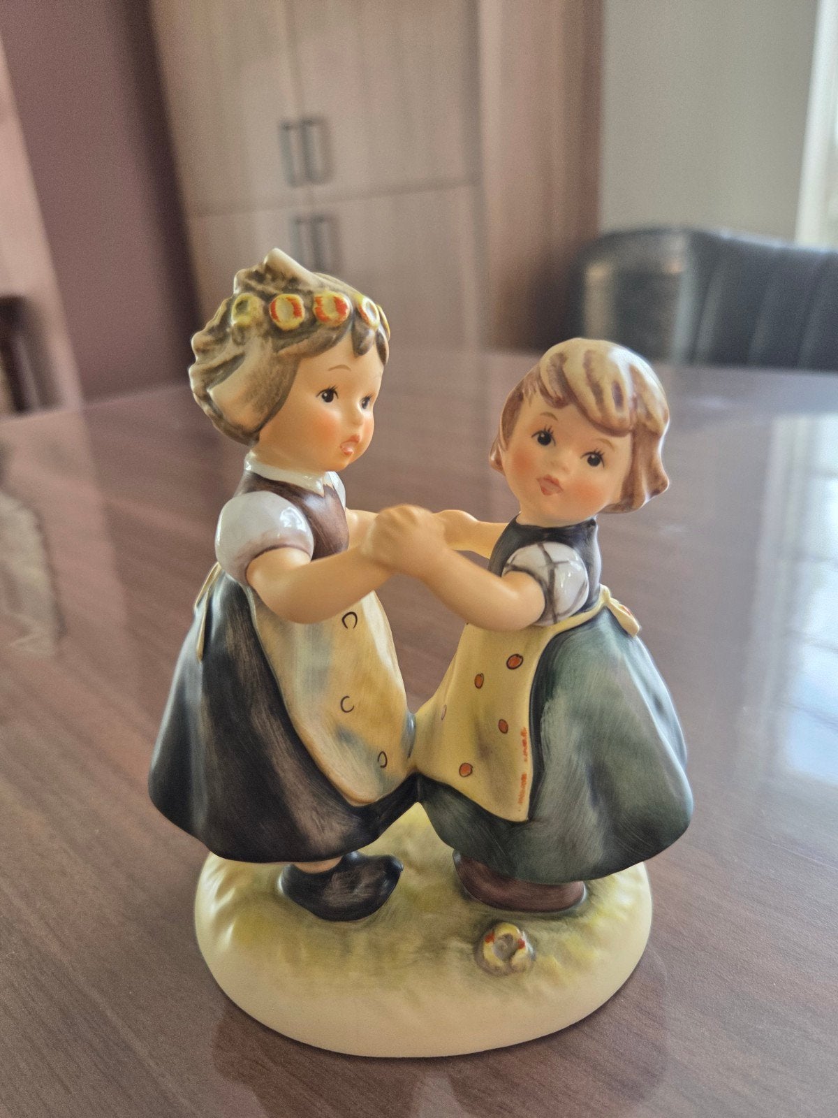 Te koop: Beeldje Hummel "spring dance", Ophalen of Verzenden, Zo goed als nieuw, Hummel