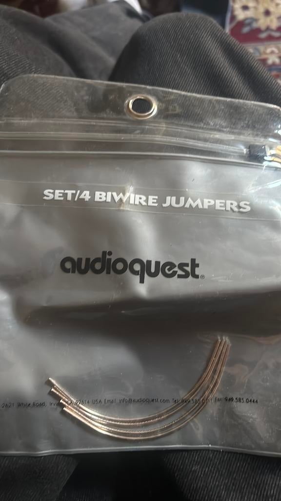 Audioquest biwire jumpers, Ophalen of Verzenden, Nieuw, Minder dan 2 meter, Luidsprekerkabel