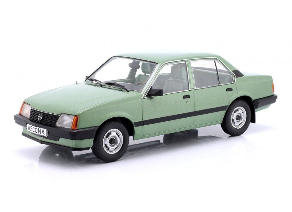 Opel Ascona C metallic-groen 1981 mcg 1:18, Hobby en Vrije tijd, Ophalen, Nieuw, Auto, Overige merken