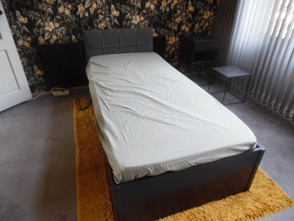 elec verstelbaar bed., Huis en Inrichting, Slaapkamer | Bedden, Ophalen, Verstelbaar, 90 cm, Eenpersoons