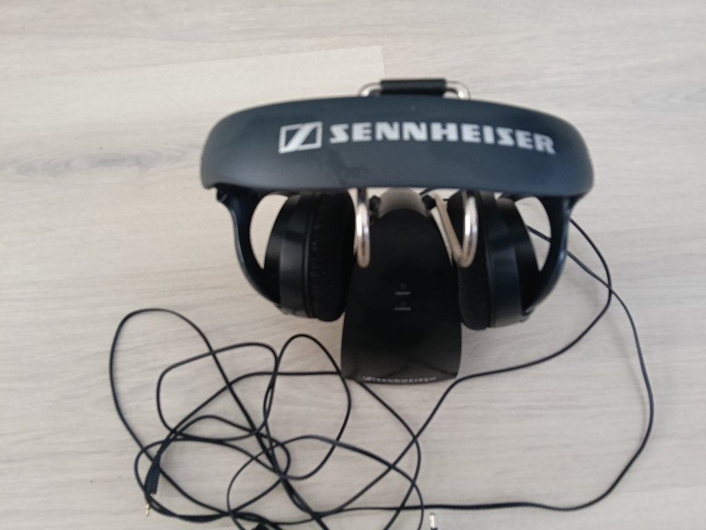 Sennheiser HDR127 draadloze hoofdtelefoon met oplaadstation., Sennheiser, Ophalen of Verzenden, Zo goed als nieuw, Over-ear