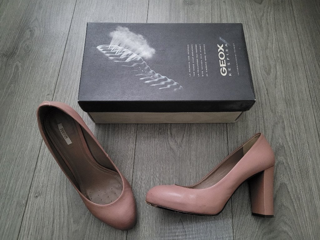 GEOX nude roze lak pumps maat 39 ~ NH0411, Geox, Pumps, Ophalen of Verzenden, Roze