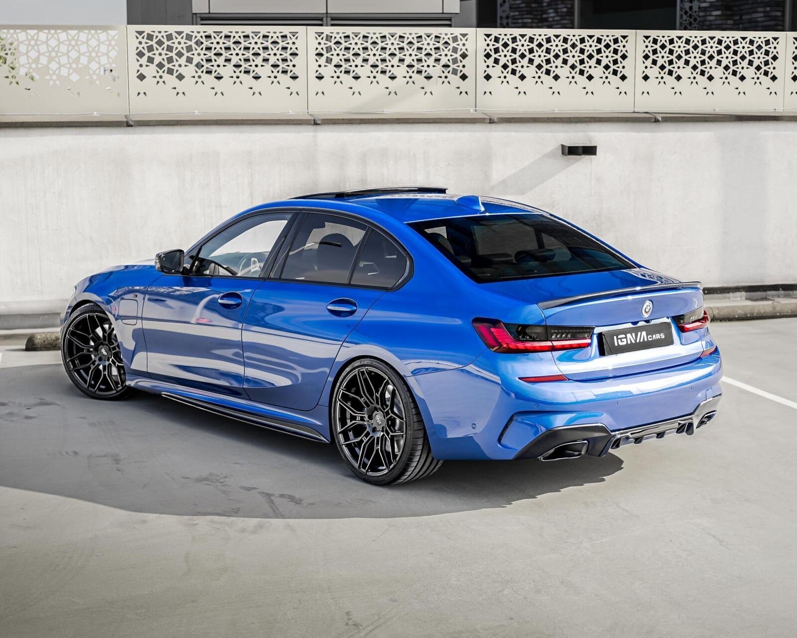 BMW 330e M-Sport | PANO | H&K | LASER | 20" WF | MEM | M340, Auto's, Achterwielaandrijving, Blauw, Bedrijf, Hybride Elektrisch/Benzine