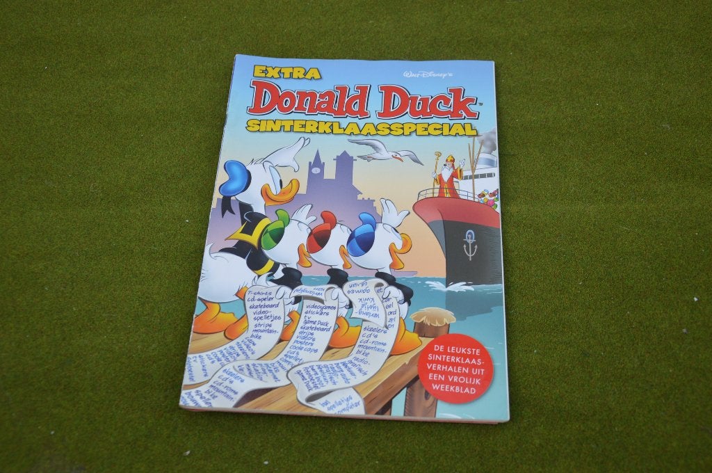 vintage stripboek Donald Duck Sinterklaas editie uit 2009, Ophalen of Verzenden, Gebruikt