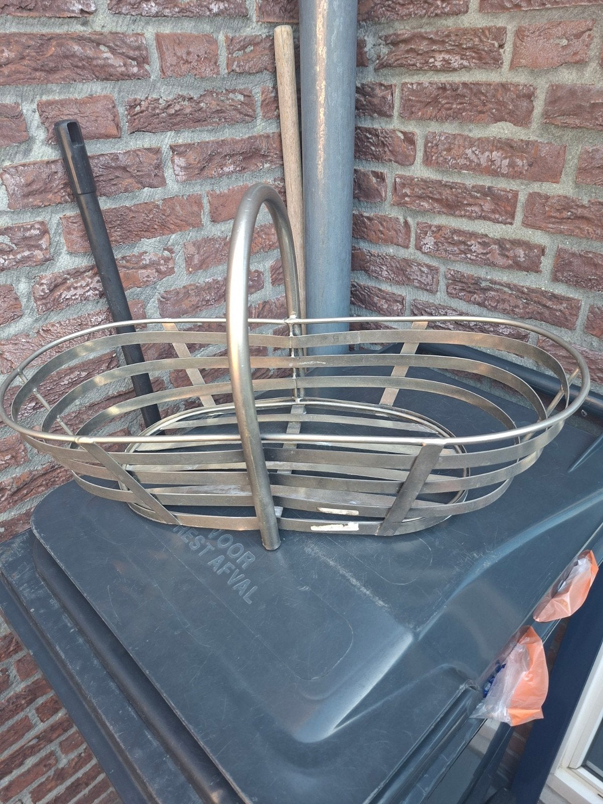 Metalen mand met handvat - Ovaal, Met handvatten, Gebruikt, Mand, Ophalen of Verzenden