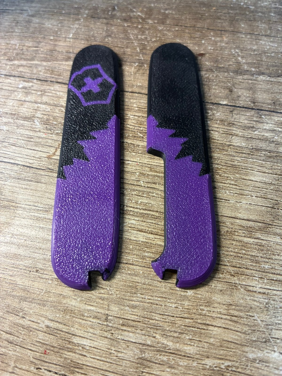 2 kleurige Victorinox schalen 91mm, Verzenden, Nieuw