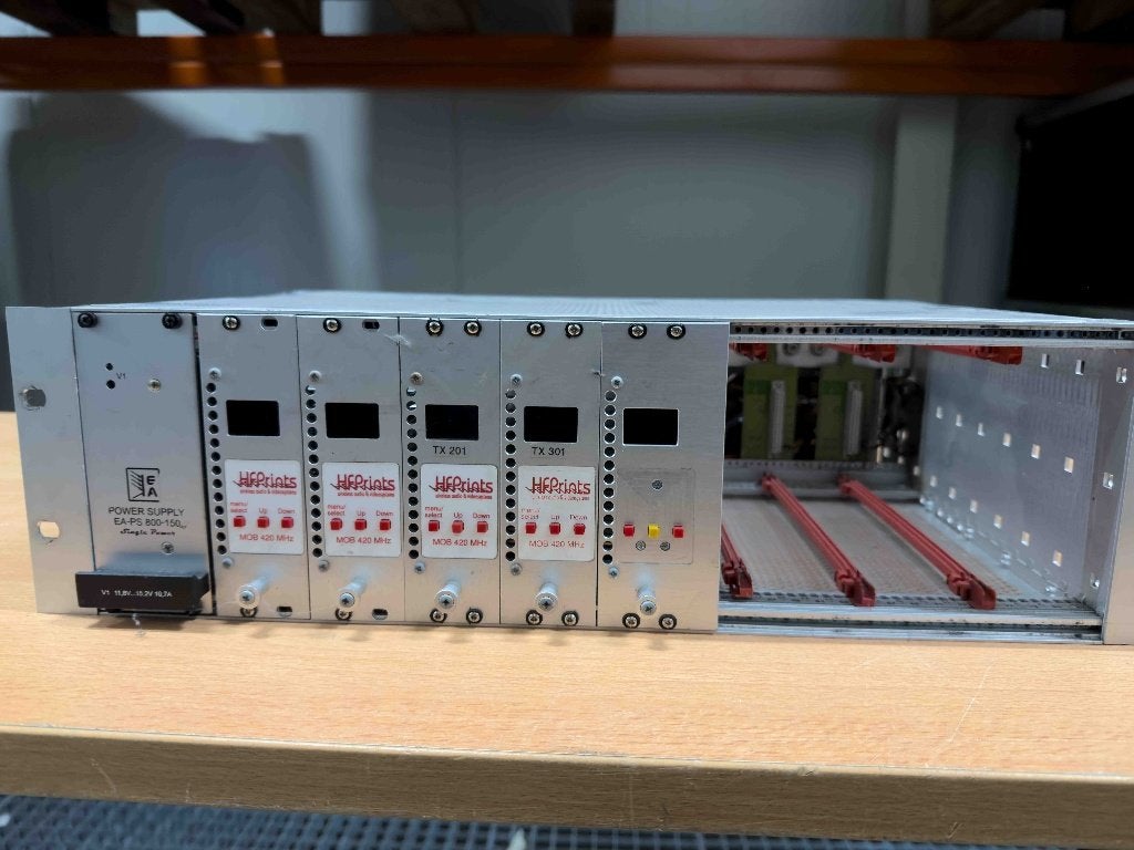 HFPrints VHF/UHF Rack - 4x TX / 4x RX, Ophalen of Verzenden, Gebruikt