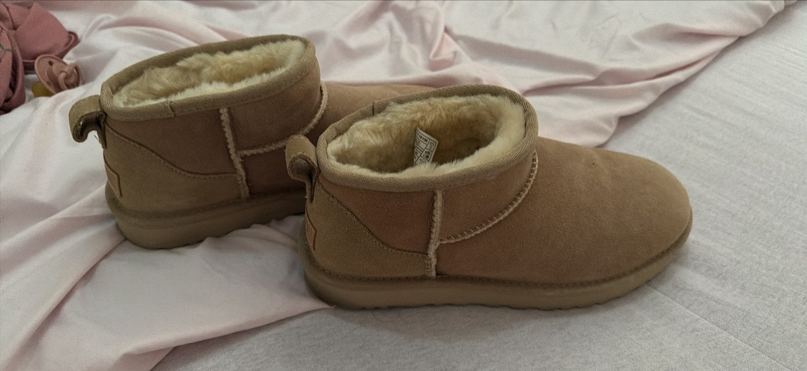 Uggs maat 40 - Zo goed als nieuw, Kleding | Dames, Schoenen, Ophalen of Verzenden, Zo goed als nieuw, Bruin, Lage of Enkellaarzen