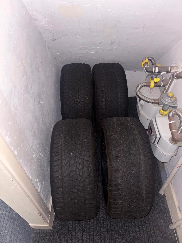 Autobanden 225/40R18, Ophalen, 18 inch, Winterbanden, Band(en)